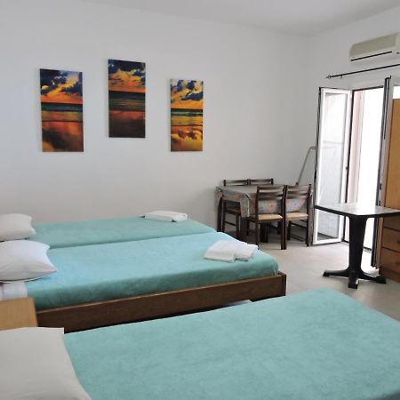 Egeon Rooms And Studios Georgioupoli Exterior photo